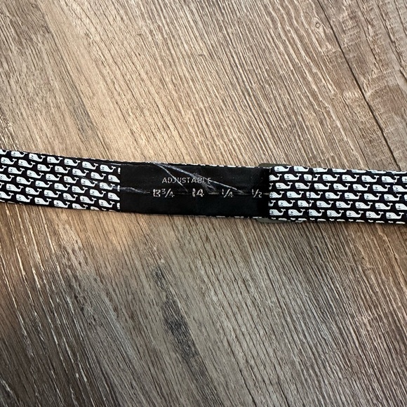 Vineyard Vines Bowtie - Picture 3 of 4